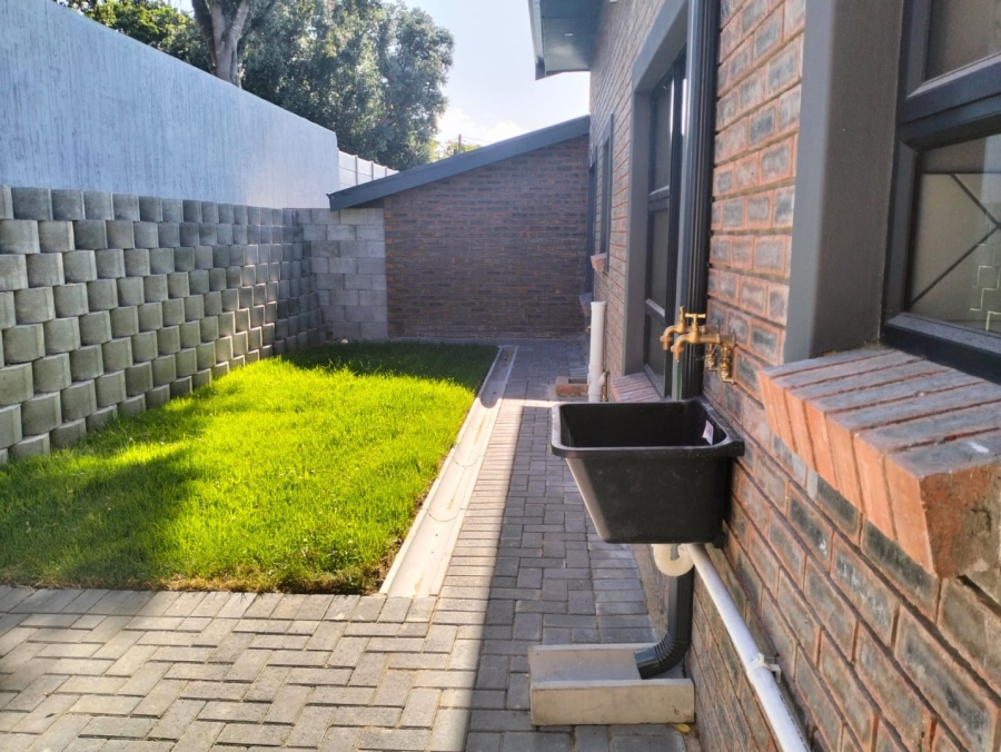 3 Bedroom Property for Sale in Fraaiuitsig Western Cape